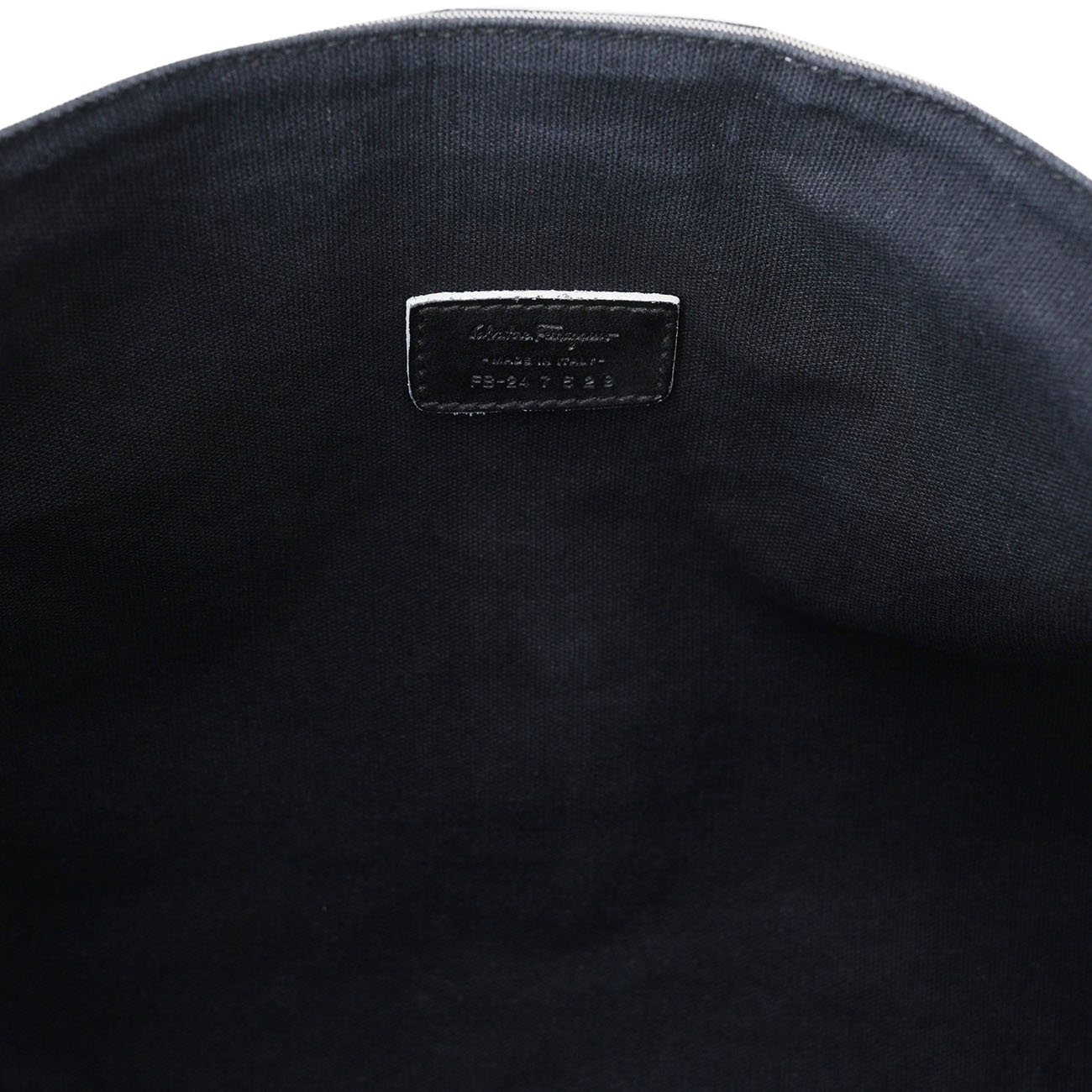 FERRAGAMO(USED)페레가모 나일론 숄더백